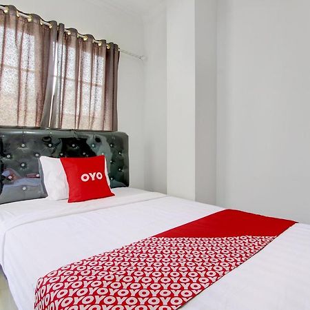 Oyo 92479 Pasadena House Hotel Krapyak Buitenkant foto