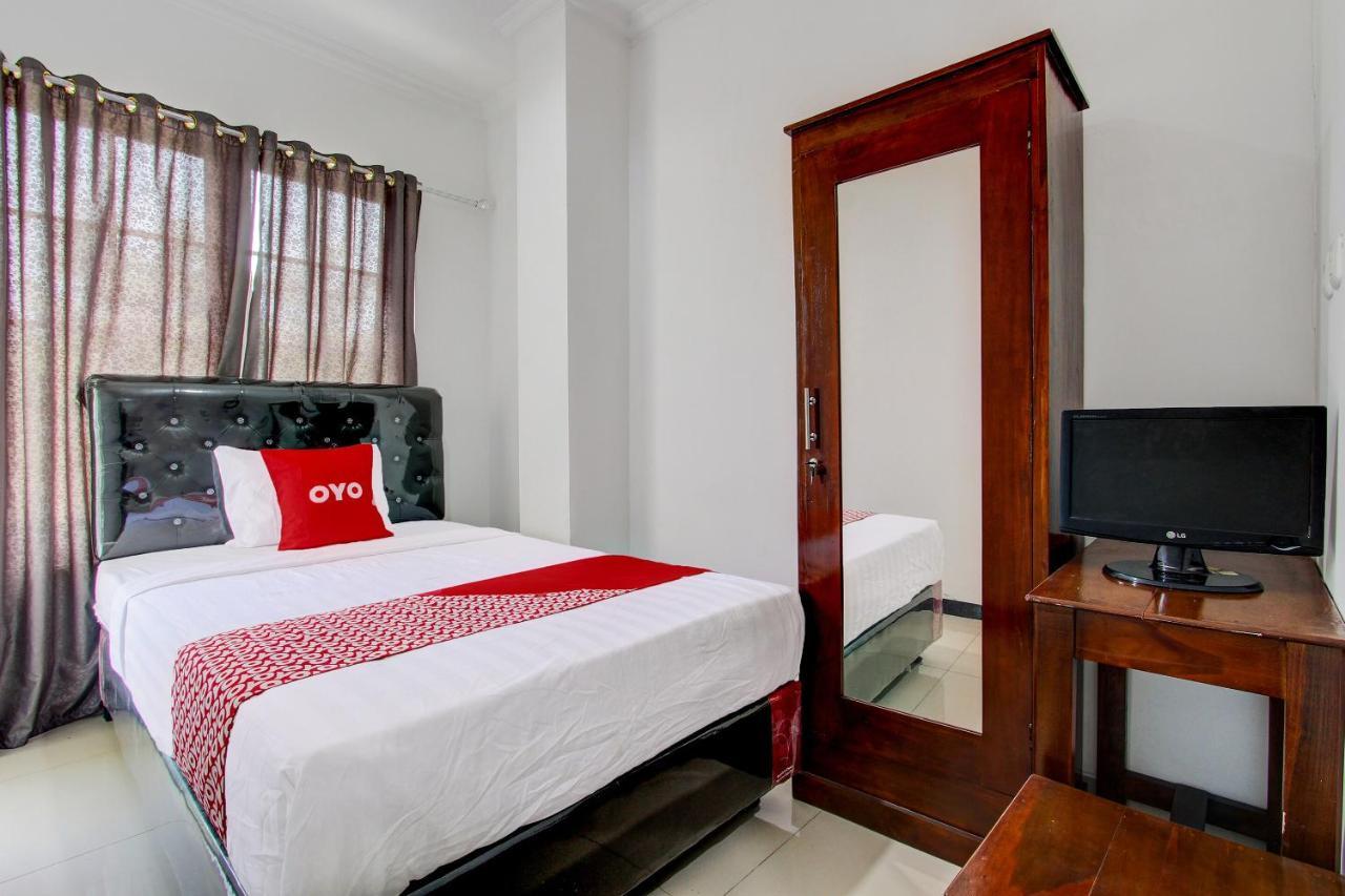 Oyo 92479 Pasadena House Hotel Krapyak Buitenkant foto
