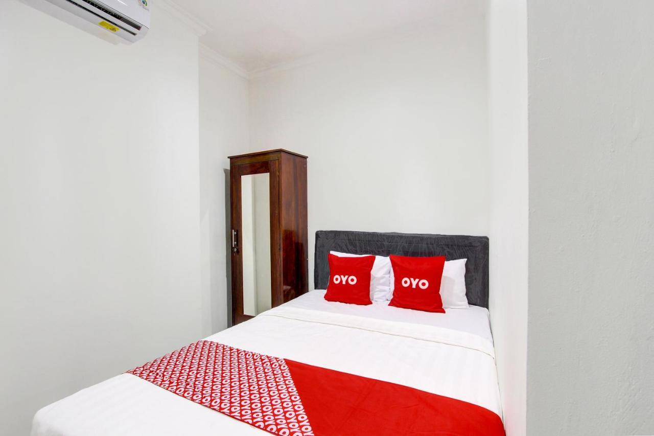 Oyo 92479 Pasadena House Hotel Krapyak Buitenkant foto