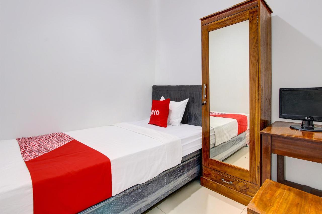 Oyo 92479 Pasadena House Hotel Krapyak Buitenkant foto